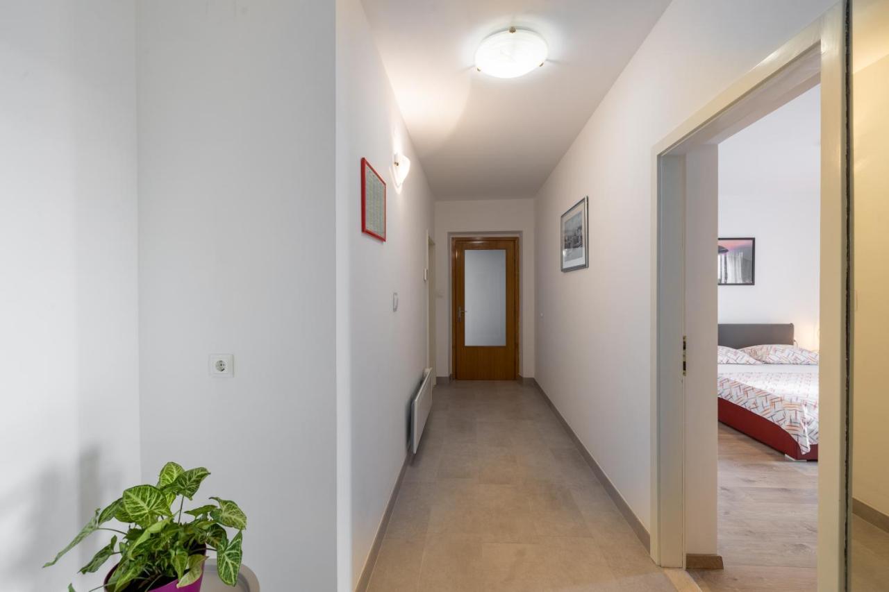 Family Apartments - Guesthouse Vranjes Makarska Dış mekan fotoğraf