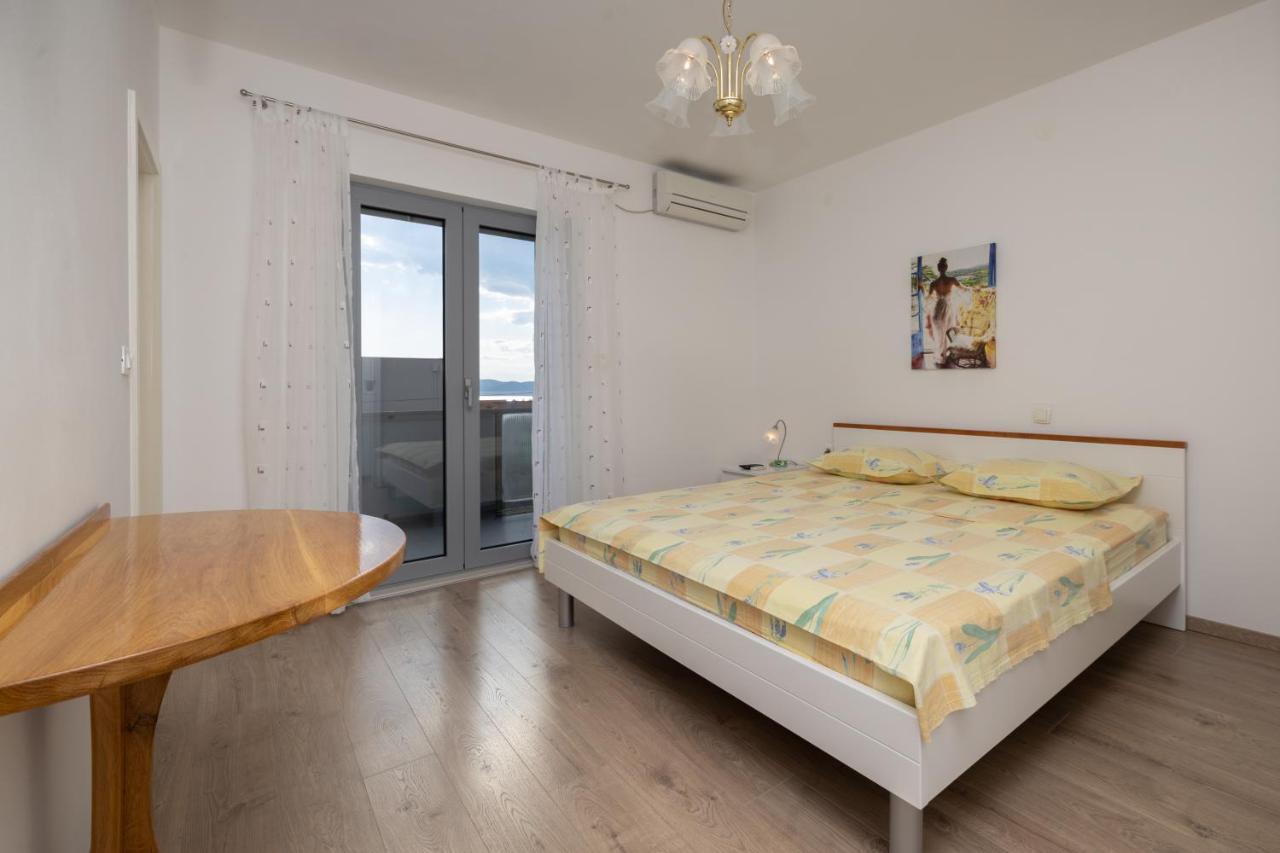 Family Apartments - Guesthouse Vranjes Makarska Dış mekan fotoğraf